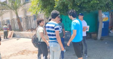 علم النفس يرسم الابتسامة على وجوه طلاب الثانوية العامة فى الإسكندرية.. صور