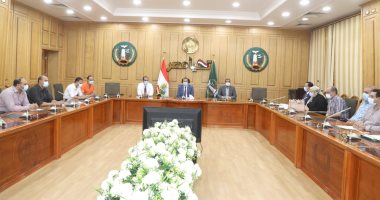 محافظ المنوفية يتابع الموقف الحالى لجائحة كورونا
