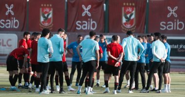 الأهلي يطارد 4 أهداف أمام الجونة الليلة.. تصحيح المسار في الدوري للحفاظ على حظوظ التتويج باللقب.. مُصالحة الجماهير بعد خسارة كأس مصر أمام الزمالك.. استفاقة اللاعبين من كبوتهم الأخيرة ومواجهة شبح الغيابات