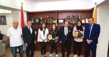 تقديرا لدور المرأة .. الإسماعيلي يكرم بطلتي رفع الأثقال والقوى البدنية