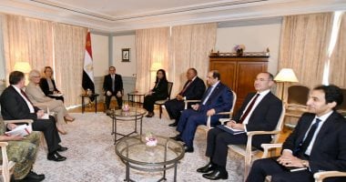 وزيرة الدفاع الألمانية: ممتنون لجهود مصر باستضافة أكثر من 6 ملايين لاجئ وتمتعهم بالحقوق الأساسية