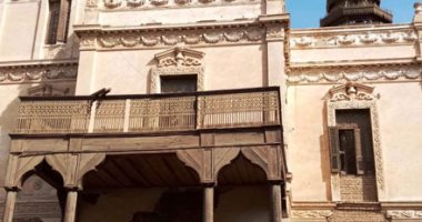 مبان تاريخية صامدة.. روعة قصر "جبرة" على الطراز الأوروبى بنقادة في قنا.. صور