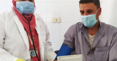 حياة كريمة فى بنى سويف.. الكشف وتوفير العلاج لـ 1200 مواطن فى 7 تخصصات 