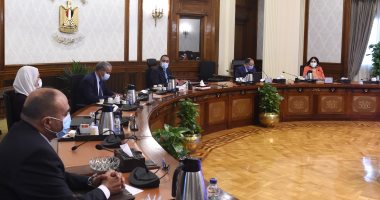 مدبولى يستعرض مقترحات حزمة حماية اجتماعية استثنائية تنفيذا لتوجيهات الرئيس السيسي.. صور