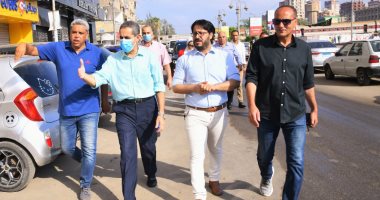 محافظ الغربية يتفقد المواقع المقترحة لعربات الطعام المتنقلة بالمحلة.. صور