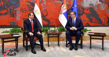 الرئيس السيسى ونظيره الصربى يشاهدان فيلما تسجيليا عن الإنجازات التنموية فى مصر