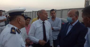 محافظ القاهرة يتفقد إزالة التعارضات لتوسعة شارع حسين كامل بمصر الجديدة