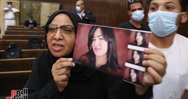 دموع وانهيار وظهور أول داخل القفص.. أبرز أحداث محاكمة المتهمين بقتل شيماء جمال
