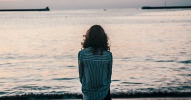 بتفصل عن اللى حواليك ولا بتابع شغلك.. أبرز أنواع المصطافين اعرف أنت مين؟