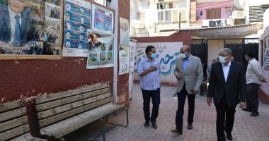 محافظ المنيا يتابع ختام امتحانات الثانوية العامة بعدد من اللجان.. صور