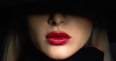 حقائق مثيرة عن تاريخ أحمر الشفاه.. عالم عربي ابتكر أول روج صلب