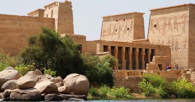 الانتهاء من ترميم مقصورة الذهب بمعبد هابو بالبر الغربى بمحافظة الأقصر 