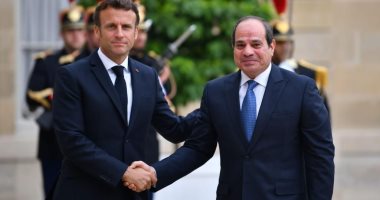 مصر تعبر الأزمات وتقدم روشتة إنقاذ العالم فى ظروف معقدة.. جولة الرئيس السيسى الأوروبية إلى ألمانيا وفرنسا وصربيا تؤكد مكانة مصر التاريخية.. والرئيس: نؤمن بقوة المنطق لا منطق القوة.. والعالم يتسع للجميع