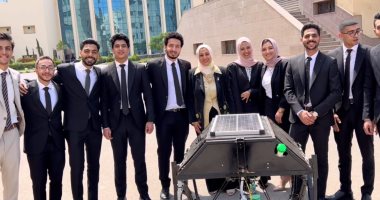 طلاب هندسة كفر الشيخ يخترعون روبوتا ذاتى الحركة للتخلص من العشب الضار.. صور