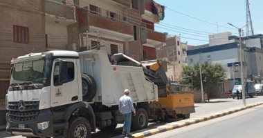 حملات نظافة ورفع الإشغالات وتطهير خطوط الصرف و توسعة ورصف الطرق بكفر الشيخ