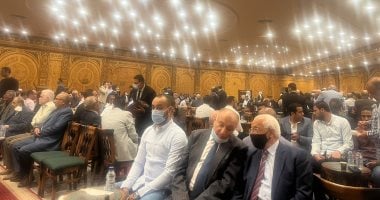 رئيس جامعة القاهرة ومدير مكتبة الإسكندرية يؤديان واجب العزاء فى الدكتور أحمد مرسى