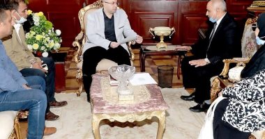 محافظ بنى سويف يبحث مع وفد جهاز التعبئة والإحصاء تدعيم التعاون المثمر 