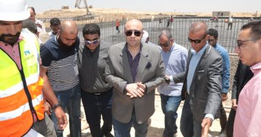 محطة معالجة مياه الصرف بقرية دنديل ببنى سويف الأكبر على مستوى مبادرة حياة كريمة.. مقامة على 35 فدانا وتقدر بـ500 مليون جنيه.. والمحافظ: توفر 114 ألف متر مكعب مياه يتم تنقيتها وتخدم أهالى 20 قرية