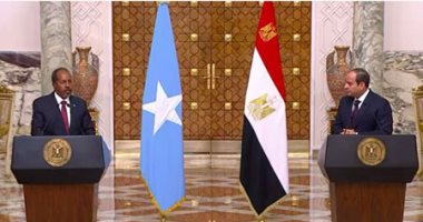 القمة المصرية الصومالية بالقاهرة تبحث التطورات بمنطقة القرن الأفريقى وأمن البحر الأحمر وقضية سد النهضة الإثيوبي.. الرئيس السيسى يؤكد استعداد مصر لمواصلة تقديم الدعم للصومال لبناء وترسيخ مؤسسات الدولة