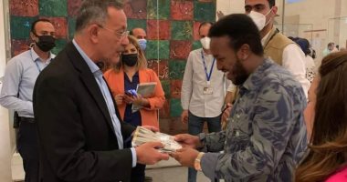 نجل الرئيس الصومالى يزور المتحف القومى للحضارة المصرية بالفسطاط