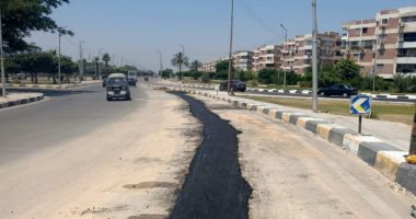 محافظ الإسماعيلية يتابع خطة مديرية النقل فى رفع كفاءة ورصف الطرق