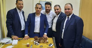 جمارك مطار القاهرة تحبط تهريب كمية من مخدر الحشيش داخل علب شيكولاتة