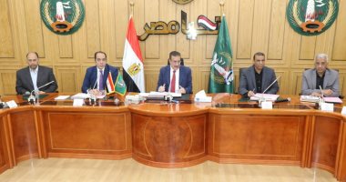 محافظ المنوفية: خطة مكثفة لتطهير الترع والمجارى المائية بنطاق المحافظة