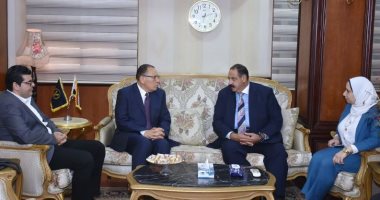 محافظ الشرقية يزور مدير الأمن الجديد لتهنئة بالمنصب