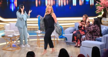يسرا: تعرفت على شيماء سيف فى مكة خلال أدائنا العمرة