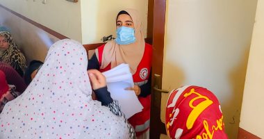 الكشف على 434 مواطنا ضمن قافلة "حياة كريمة" بكفر الزيات.. صور
