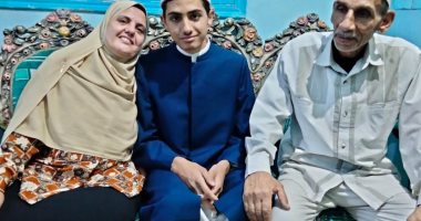 الأول بقسم العلوم الإسلامية بالثانوية الأزهرية: سألتحق بكلية الشريعة.. الحسن إبراهيم: ختمت القرآن كاملا بعمر 11 سنة.. أحب كرة القدم وأمارس رياضة السباحة.. وربنا يقدرنى على رد الجميل لوالدى.. صور