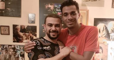 أول صورة للفنان محمد يسرى بعد شفائه من جلطة فى القلب