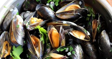طريقة عمل شوربة البكلويز.. دلعى سفرتك بأشهر الأطعمة البحرية