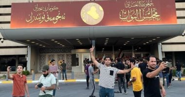 رئيس الوزراء العراقى يدعو المتظاهرين إلى عدم الاصطدام مع القوى الأمنية
