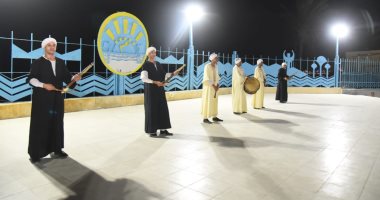 أول عرض فنى على مسرح الشاطئ بكورنيش مرسى مطروح بعد إعادة تطويره.. فيديو وصور