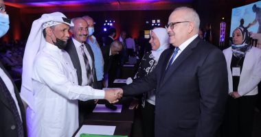 رئيس جامعة القاهرة يفتتح المؤتمر الدولى للعلاج الطبيعى