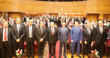 رئيس النيابة الإدارية يحث الأعضاء الجدد على حمل رسالة العدالة المقدسة