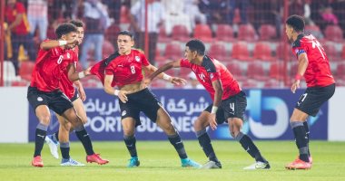 وزير الرياضة يهنئ منتخب الشباب بعد التأهل لنصف نهائى كأس العرب 
