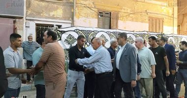 الكابتن محمد حمص يتلقى واجب العزاء فى والدته بالإسماعيلية.. صور