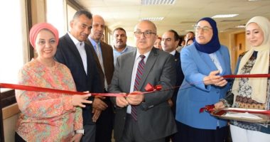 رئيس جامعة أسيوط يتفقد الافتتاح التجربيى للمركز الجامعى للتطوير المهنى
