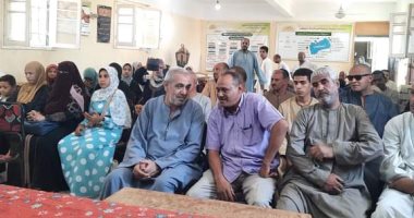 وحدة السكان بالأقصر تنظم ندوة عن التغيرات المناخية بقرية أصفون.. صور