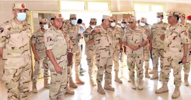 رئيس الأركان يتفقد عددا من مراكز التدريب ويمر على إحدى تشكيلات الدفاع الجوى