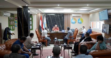 رئيس مياه سوهاج للجنة النقابية للعاملين: يجب بذل المزيد من الجهد.. صور