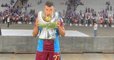 تريزيجيه يشارك فى تأخر طرابزون ضد كوبنهاجن بالشوط الأول بتصفيات دوري الأبطال