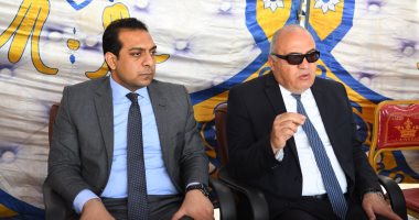 محافظ قنا يشهد تسليم دفعة جديدة من أراضى مدينة الأمل