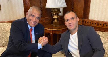 وصول رئيس الاتحاد الدولي للملاكمة لحضور منافسات البطولة العربية 
