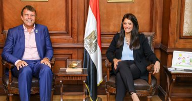 المشاط تستقبل رائد العمل المناخى البريطانى وممثل الأمم المتحدة لقمة المناخ COP27