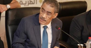 بدء الاجتماع الرابع لمجلس أمناء الحوار الوطنى لإنهاء تشكيل اللجان الفرعية    