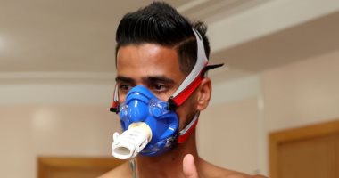 الجزائرى عبد الرؤوف بن غيث يجتاز الكشف الطبي فى الرجاء 