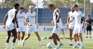 ريال مدريد كامل الصفوف يواصل الاستعداد للسوبر الأوروبى